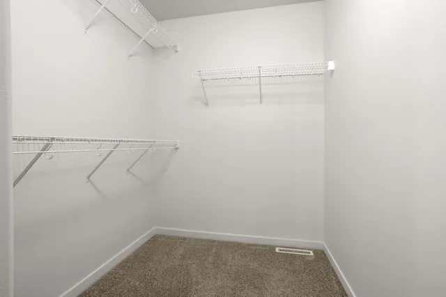 $429,900 | 6669 Belding Drive South, Fargo, ND 58104