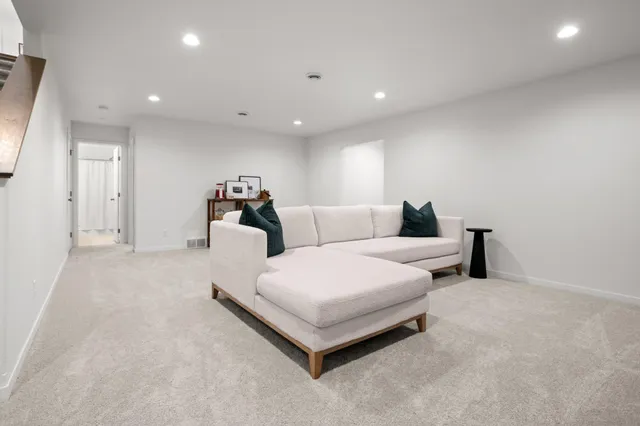 $429,900 | 6669 Belding Drive South, Fargo, ND 58104