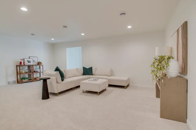 $429,900 | 6669 Belding Drive South, Fargo, ND 58104