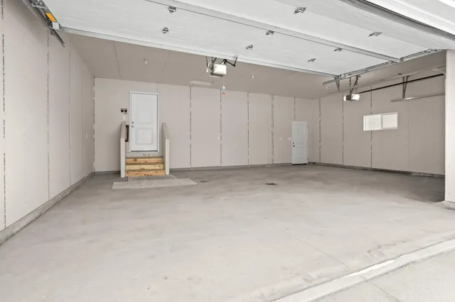 $429,900 | 6669 Belding Drive South, Fargo, ND 58104