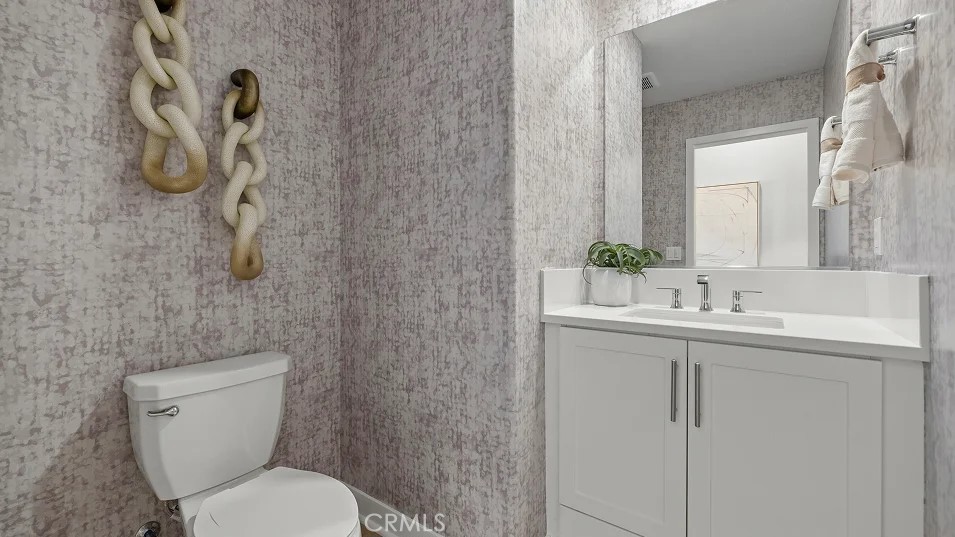2038 Pyrenes Place Santa Paula, CA 93060 - Photo 10 of 37 Photos shown are of model only- not actual homesite.