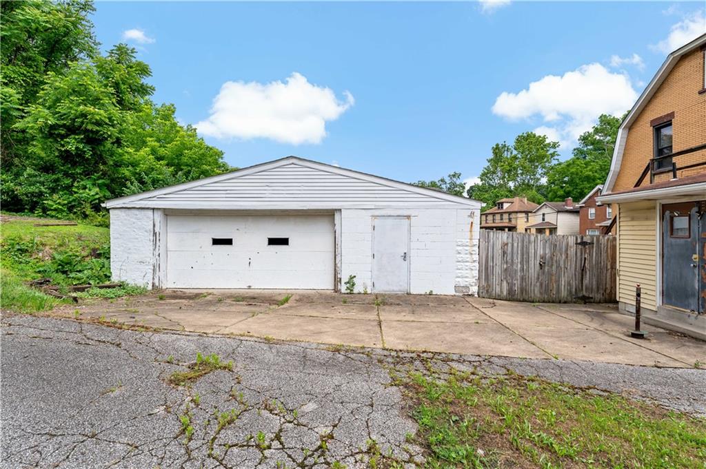 928 McLaughlin Run Road Bridgeville, PA 15017 - Photo 36 of 47