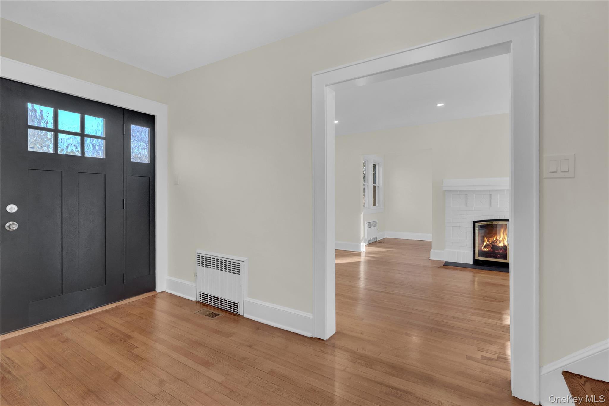 283 West Neck Road Huntington, NY 11743 - Photo 3 of 31