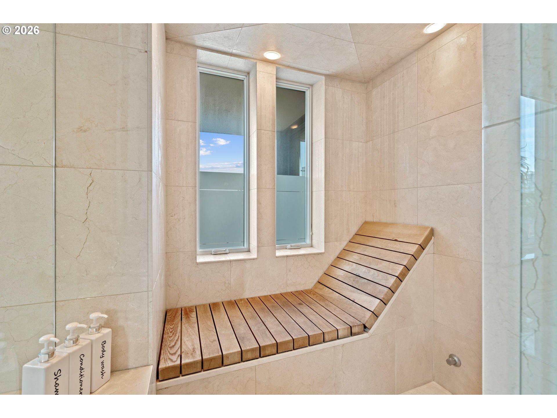 710 Northwest 13th Avenue, Unit PH2 Portland, OR 97209 - Photo 27 of 40