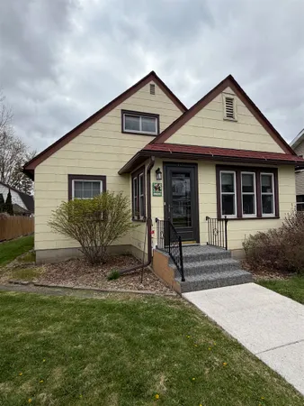 $174,999 | 107 North 2nd Street, Colby, WI 54421