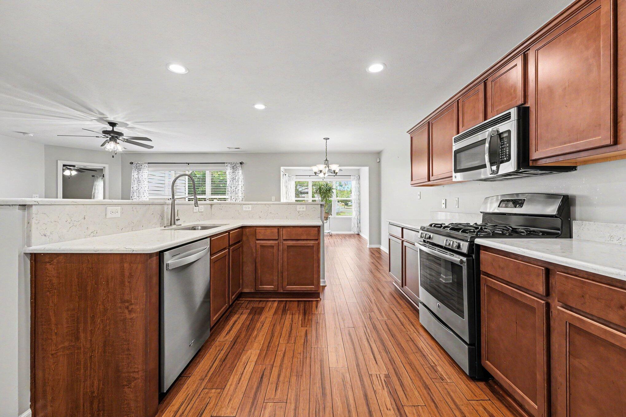 11742 Carolina Street Crown Point, IN 46307 - Photo 14 of 26 2038x1359