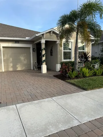 $379,900 | 3560 Cherry Palm Court, Vero Beach, FL 32966
