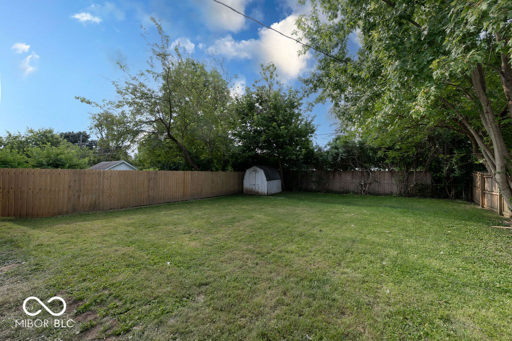 419 Berkley Road Indianapolis, IN 46208 - Photo 25 of 27 Gallery Image 25