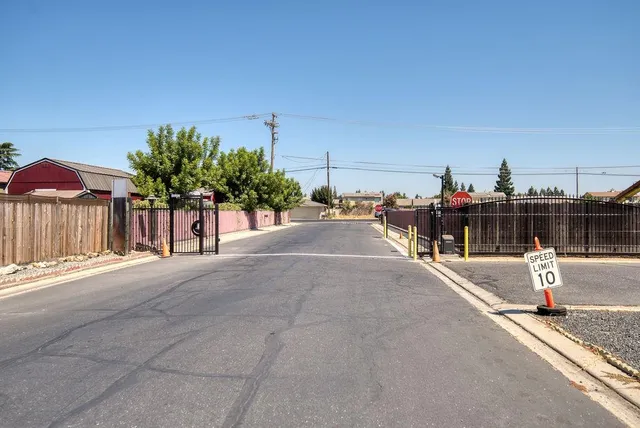 $44,900 | 2505 Jackson Avenue, Unit 179, Escalon, CA 95320