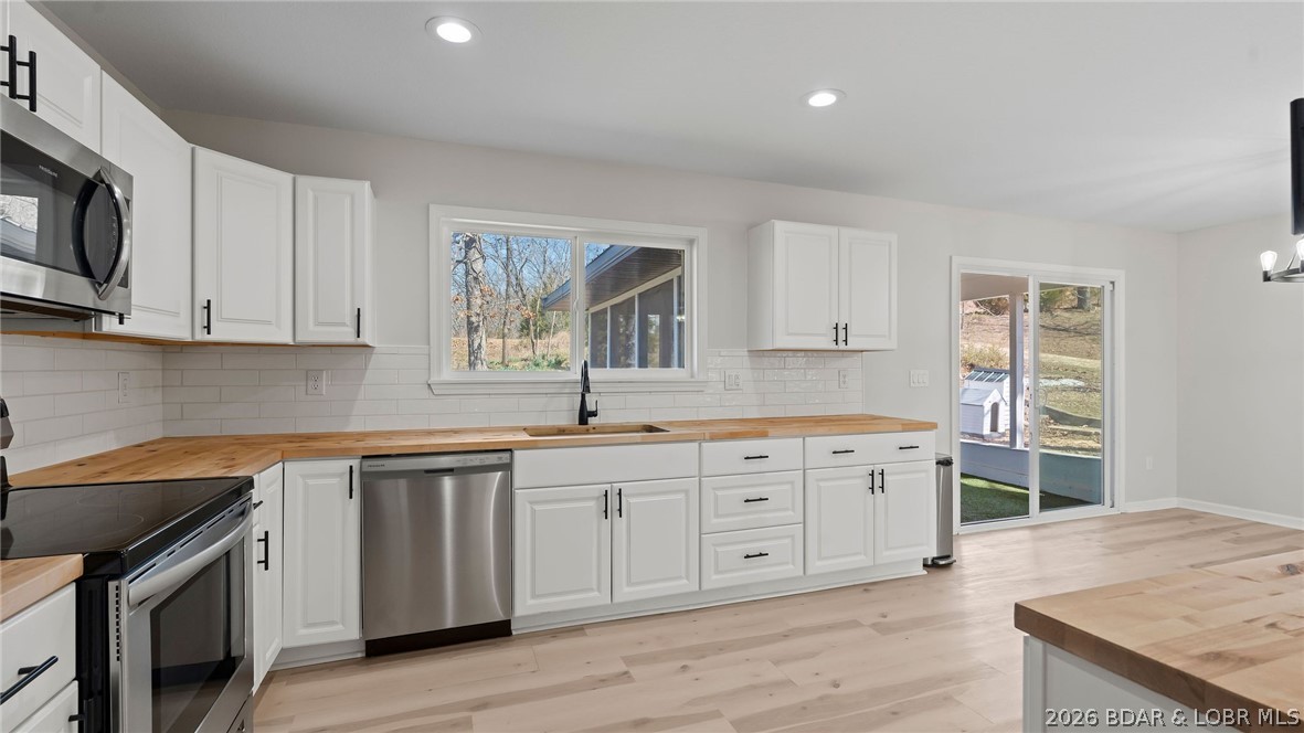 31851 Georgia Road Gravois Mills, MO 65037 - Photo 6 of 62 Light and bright