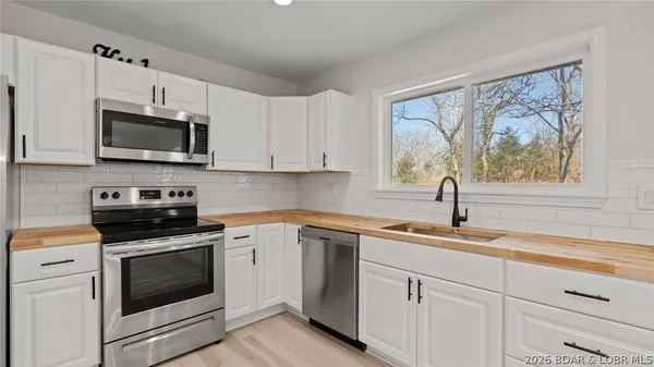 $375,000 | 31851 Georgia Road, Gravois Mills, MO 65037