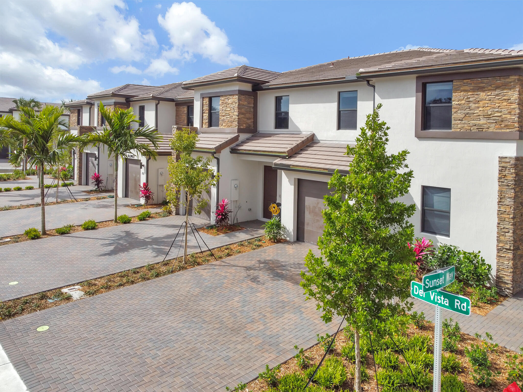 708 Del Vista Road Pompano Beach, FL 33069 - Photo 18 of 21 DJI_0747