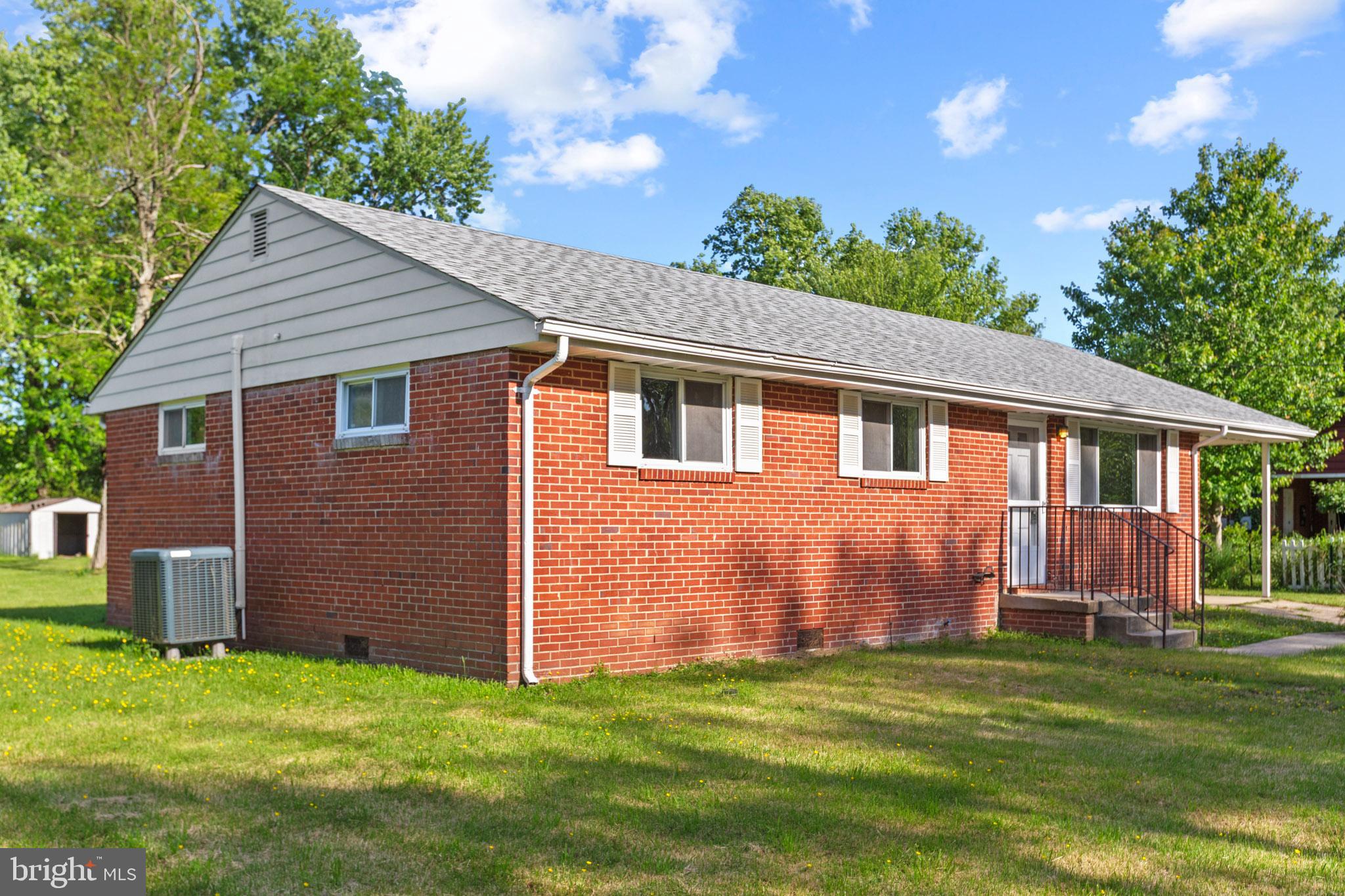 710 Farmington Road West Accokeek, MD 20607 - Photo 3 of 28 Gallery Image 3