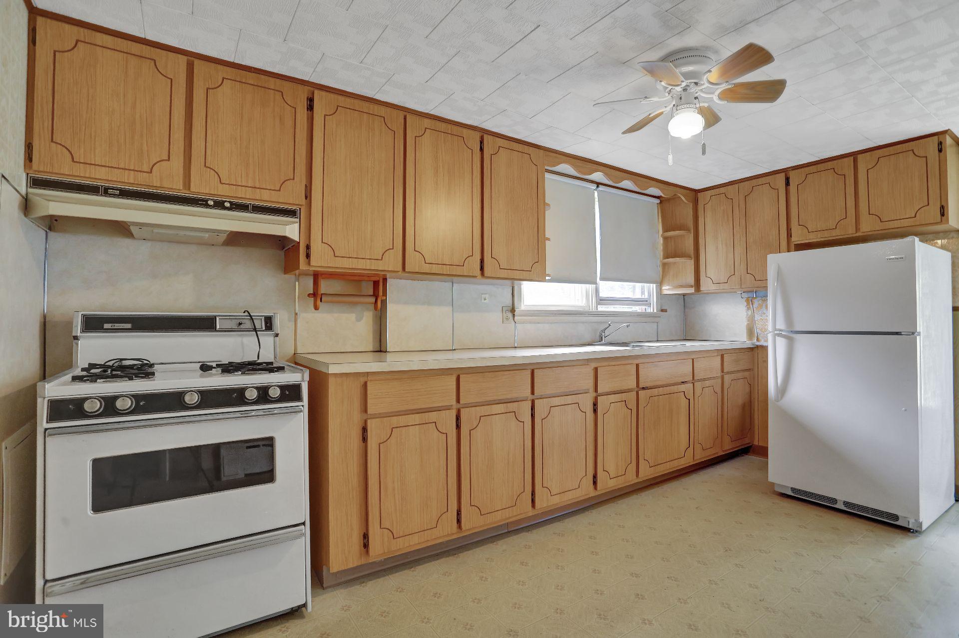 60 Sycamore Road Barto, PA 19504 - Photo 4 of 20 Gallery Image 4