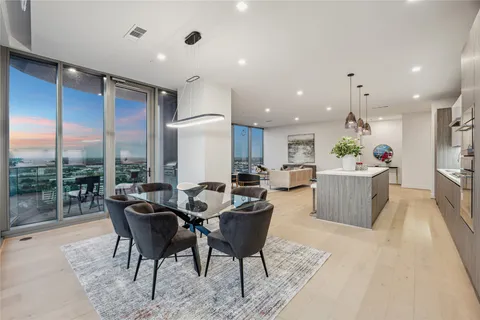 $1,995,000 | 1711 Allen Parkway, Unit 2301, Houston, TX 77019