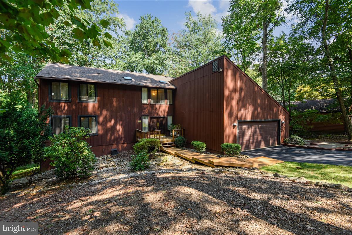 10722 Cross School Road Reston, VA 20191 - Photo 1 of 6 Stunning Contemporary in Fantastic Location