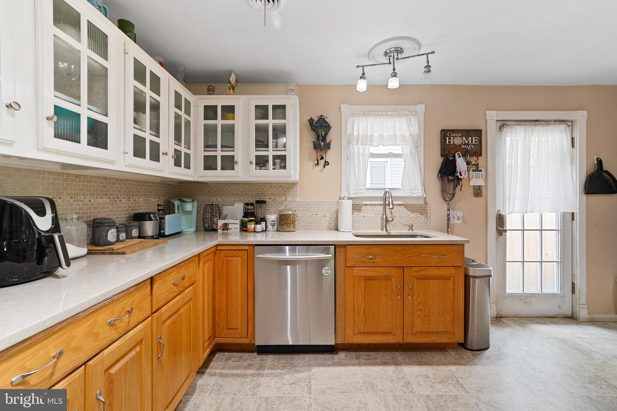 12 Princeton Road Clementon, NJ 08021 - Photo 1 of 25