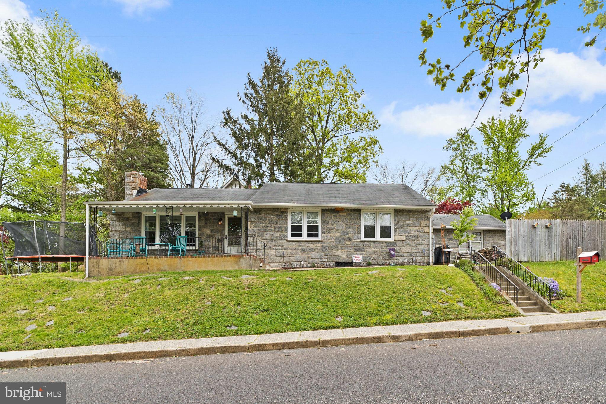 12 Princeton Road Clementon, NJ 08021 - Photo 2 of 25