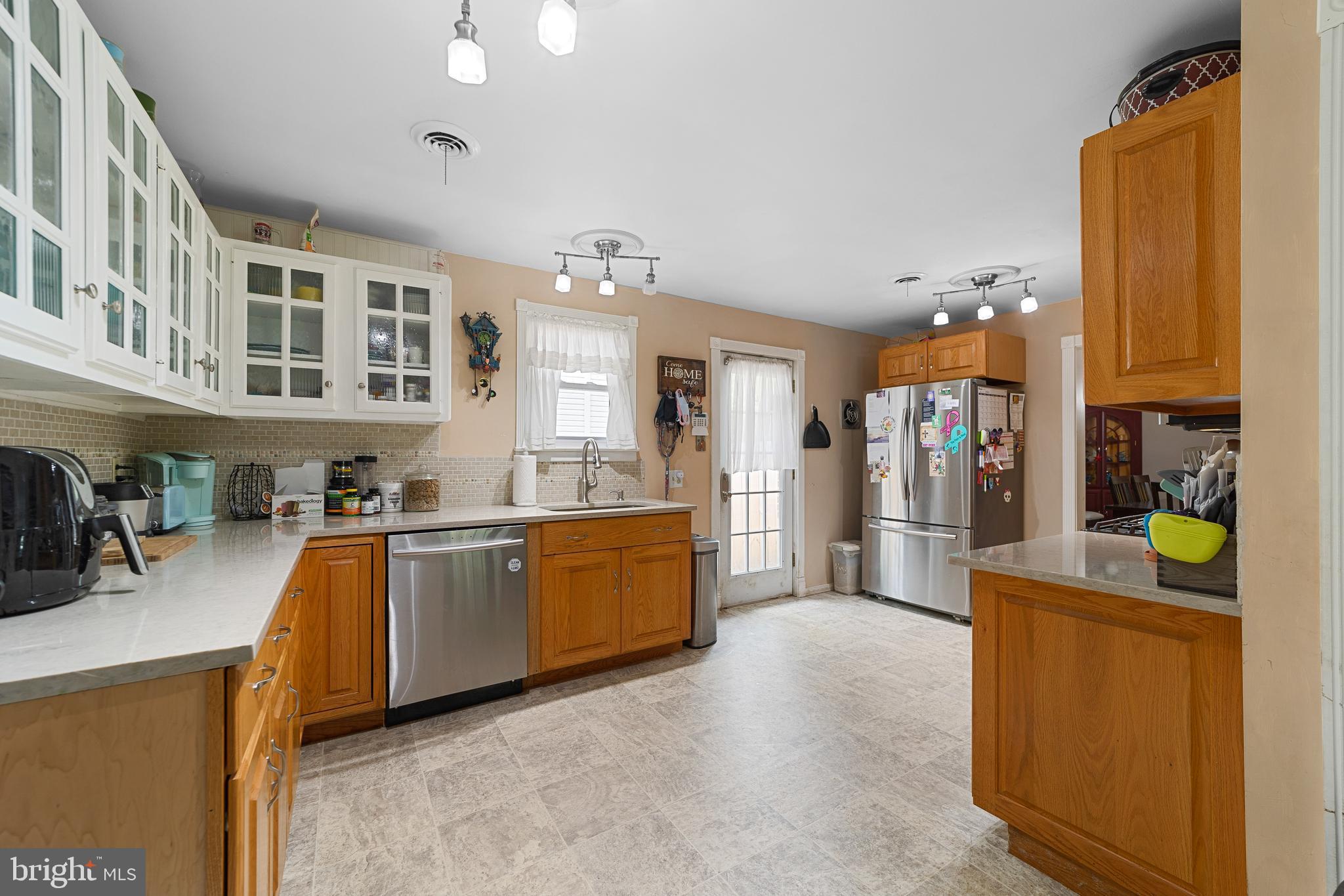 12 Princeton Road Clementon, NJ 08021 - Photo 8 of 25