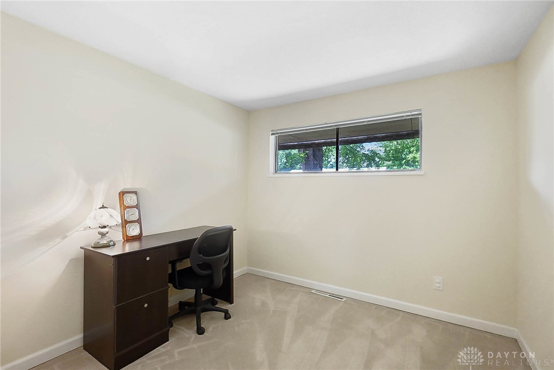 3824 Endover Road Dayton, OH 45439 - Photo 17 of 22 Gallery Image 17
