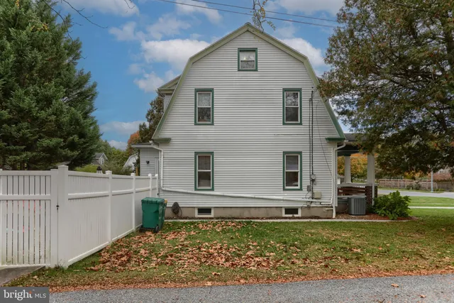 $319,900 | 324 East Areba Avenue, Hershey, PA 17033