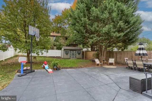 $319,900 | 324 East Areba Avenue, Hershey, PA 17033