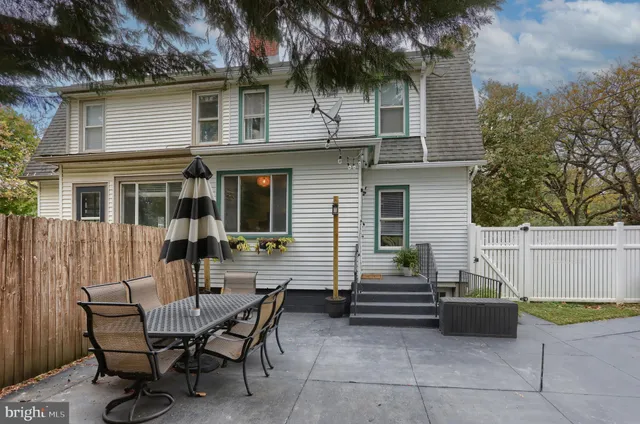 $319,900 | 324 East Areba Avenue, Hershey, PA 17033