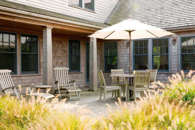 $17,995,000 | 33 Pocomo Road, Nantucket, MA 02554