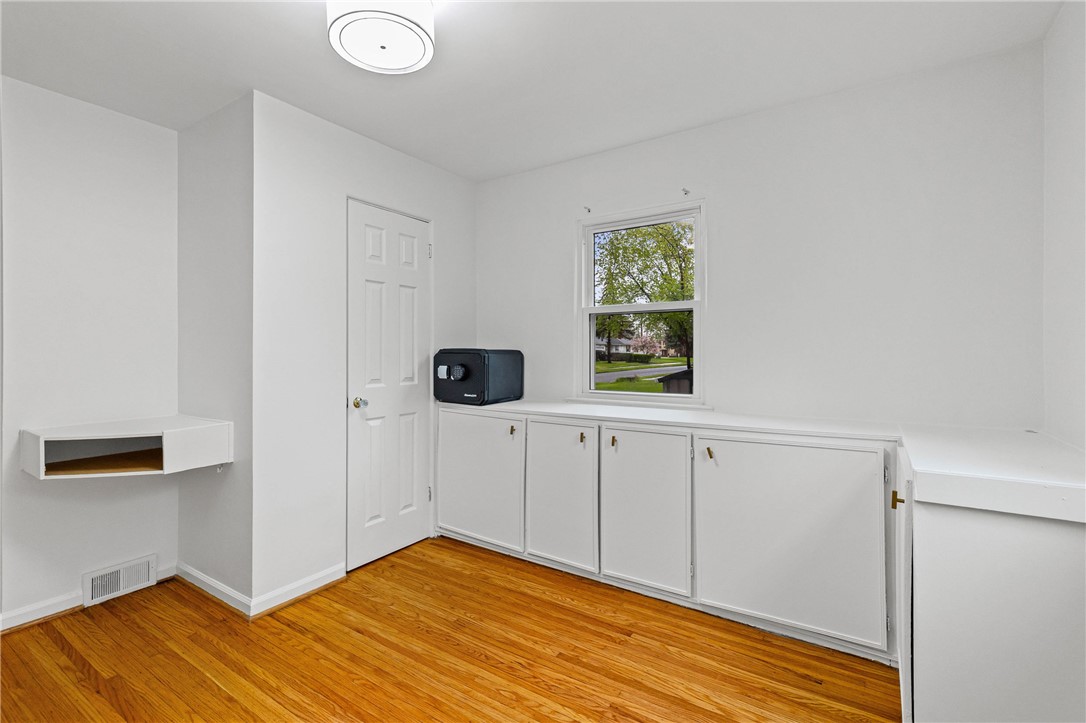 54 Paxton Road Irondequoit, NY 14617 - Photo 21 of 38