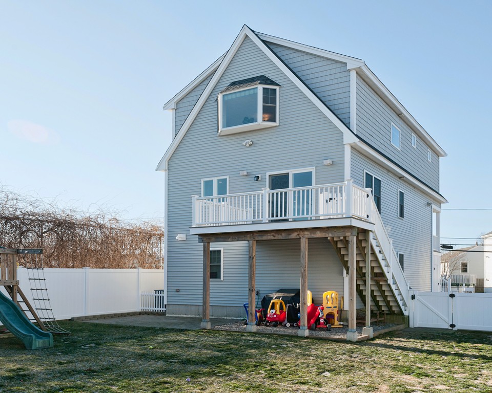 34 Kingsley Road Hull, MA 02045 - Photo 2 of 26