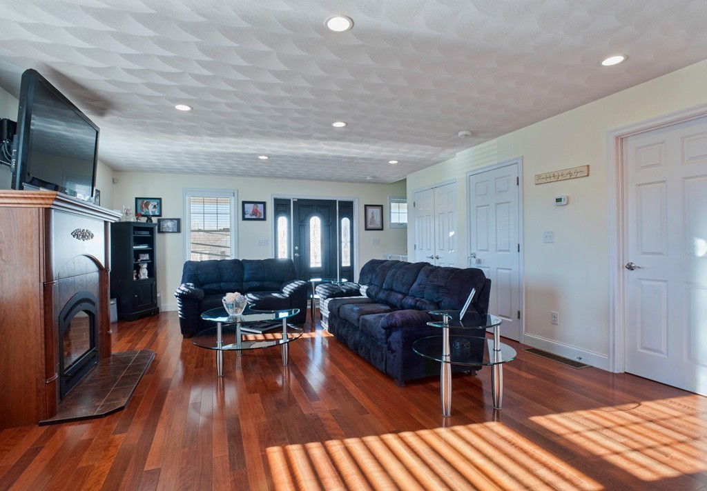34 Kingsley Road Hull, MA 02045 - Photo 6 of 26