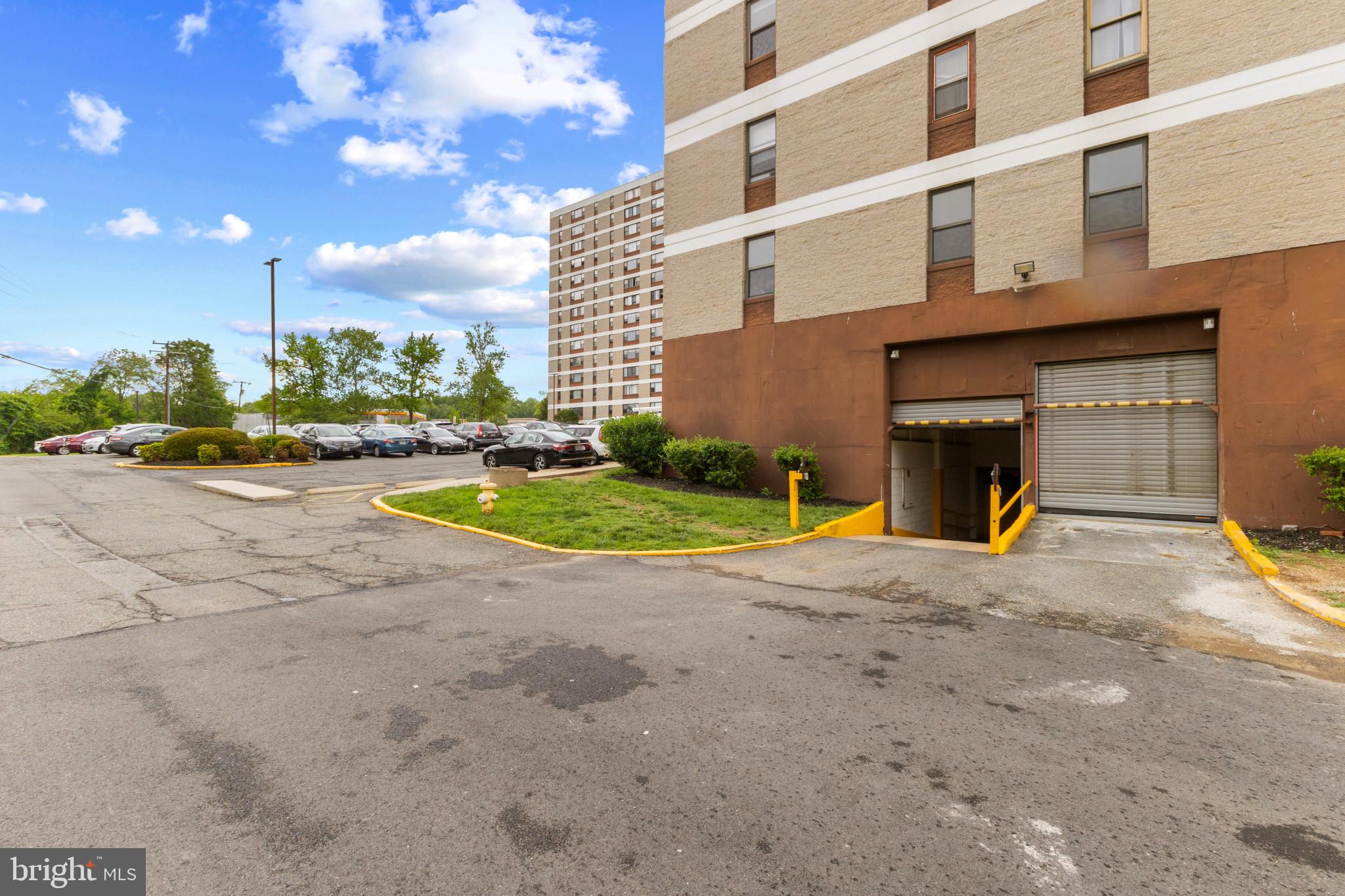 4600 Duke Street, Unit 613 Alexandria, VA 22304 - Photo 25 of 32