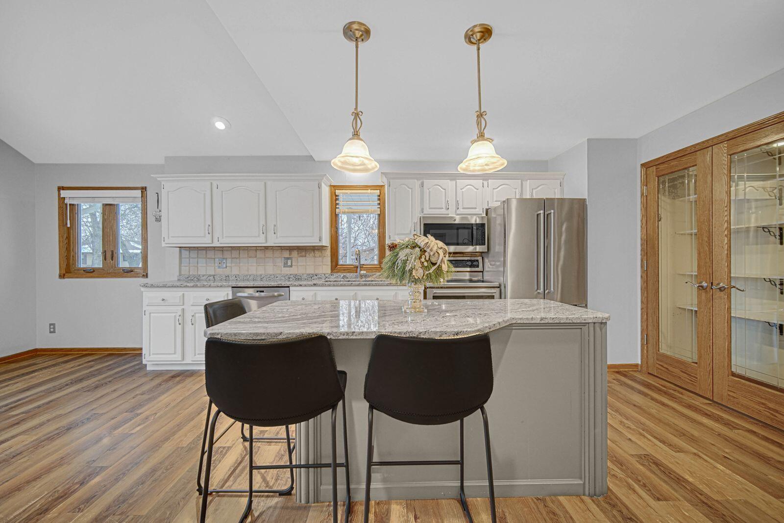 8017 Madison Avenue Munster, IN 46321 - Photo 12 of 36 1600x1067