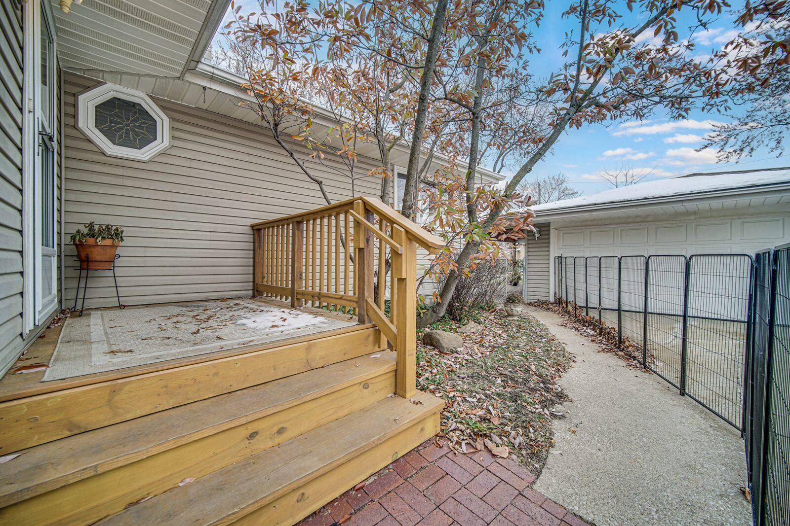 8017 Madison Avenue Munster, IN 46321 - Photo 32 of 36 1600x1067