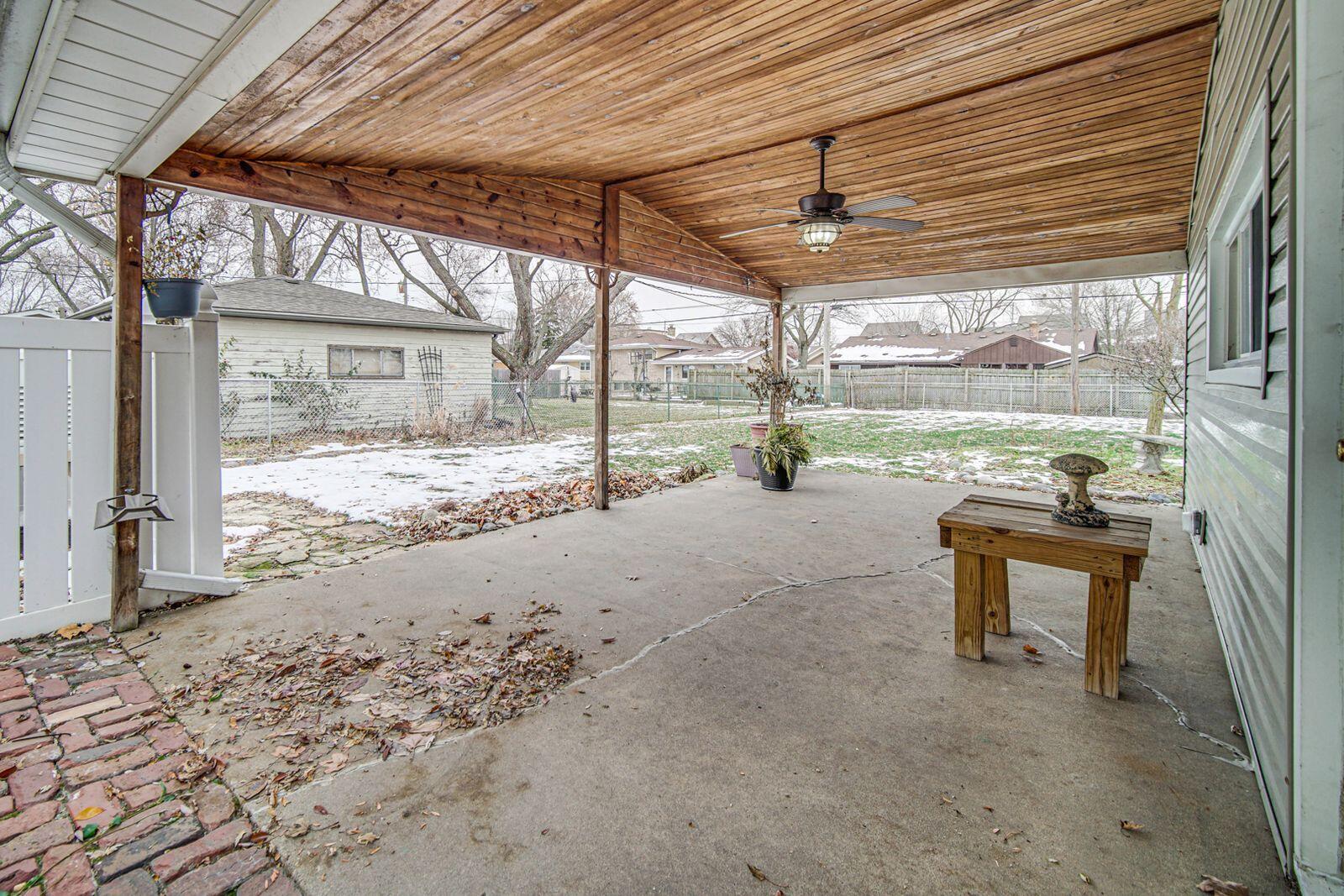 8017 Madison Avenue Munster, IN 46321 - Photo 35 of 36 1600x1067