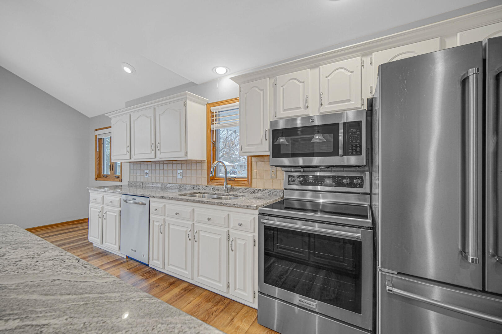 8017 Madison Avenue Munster, IN 46321 - Photo 10 of 36 1620x1080