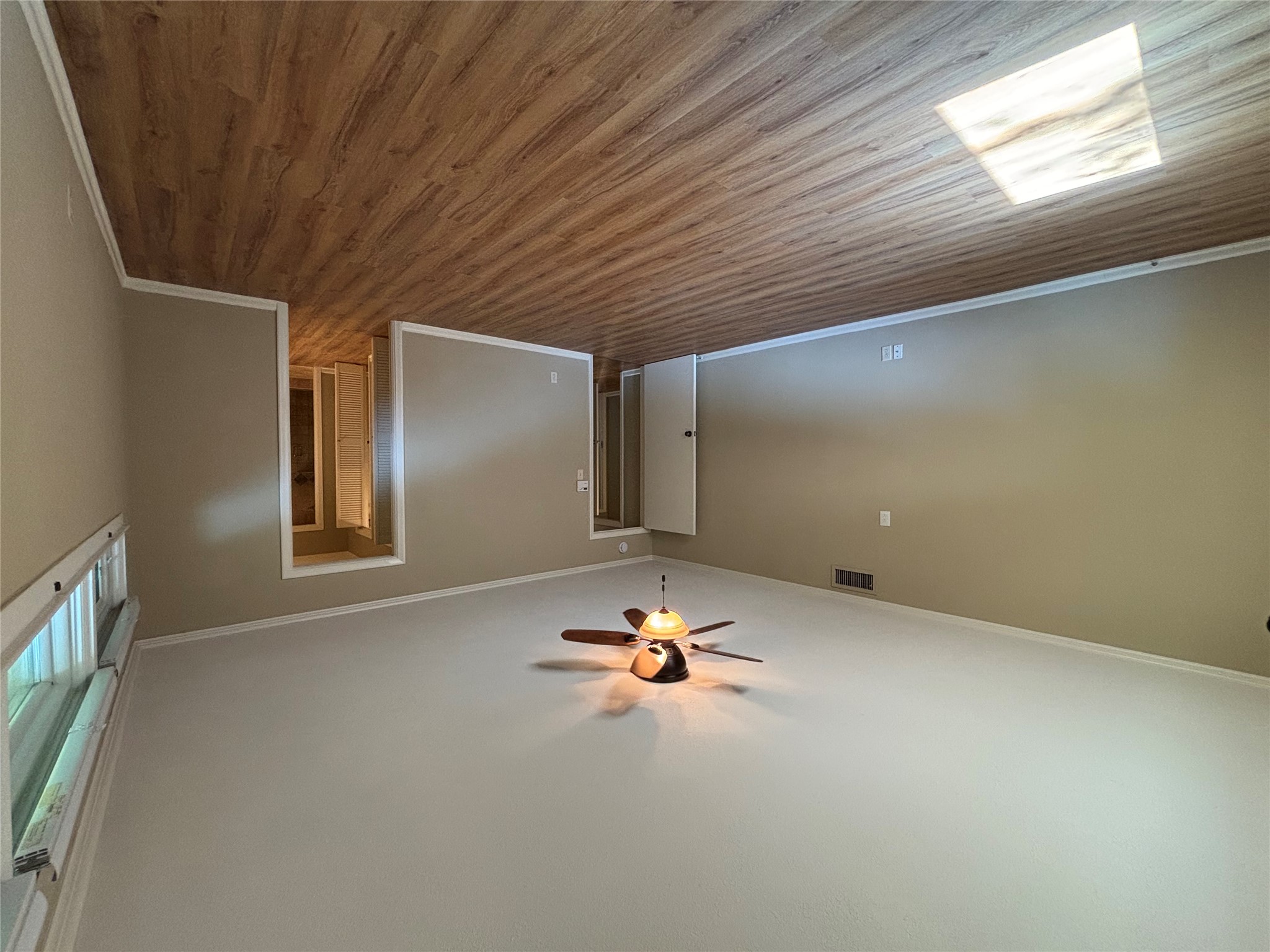 3509 River Road Austin, TX 78703 - Photo 12 of 40 Primary bedroom. Doorway on right to bath & walk in closet