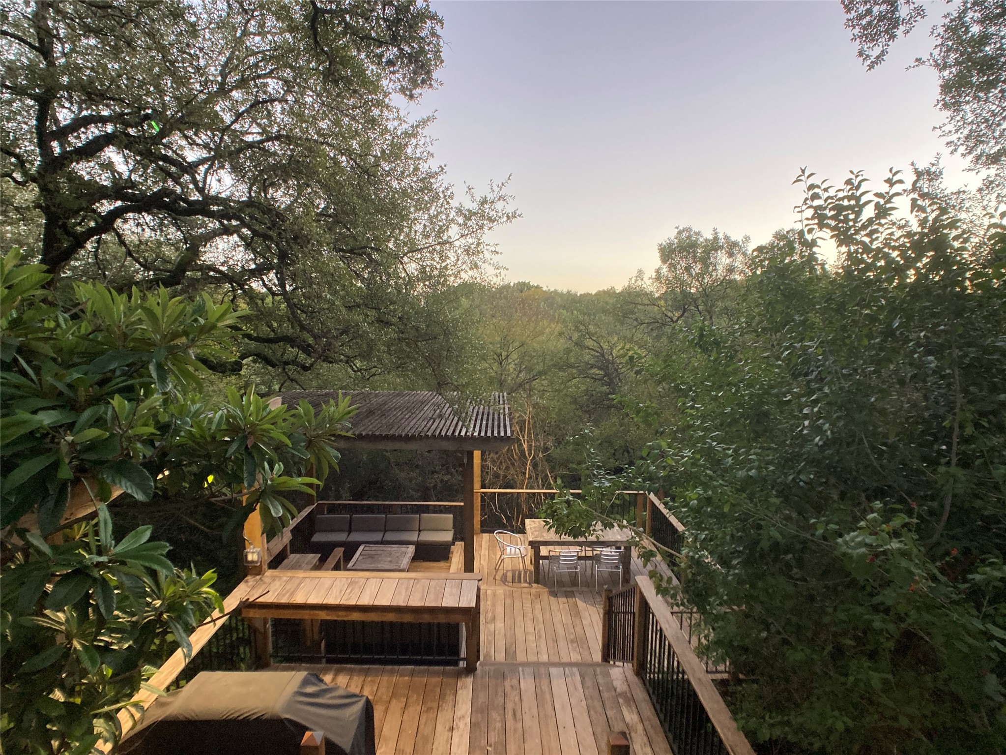 3509 River Road Austin, TX 78703 - Photo 37 of 40 Seating & grill