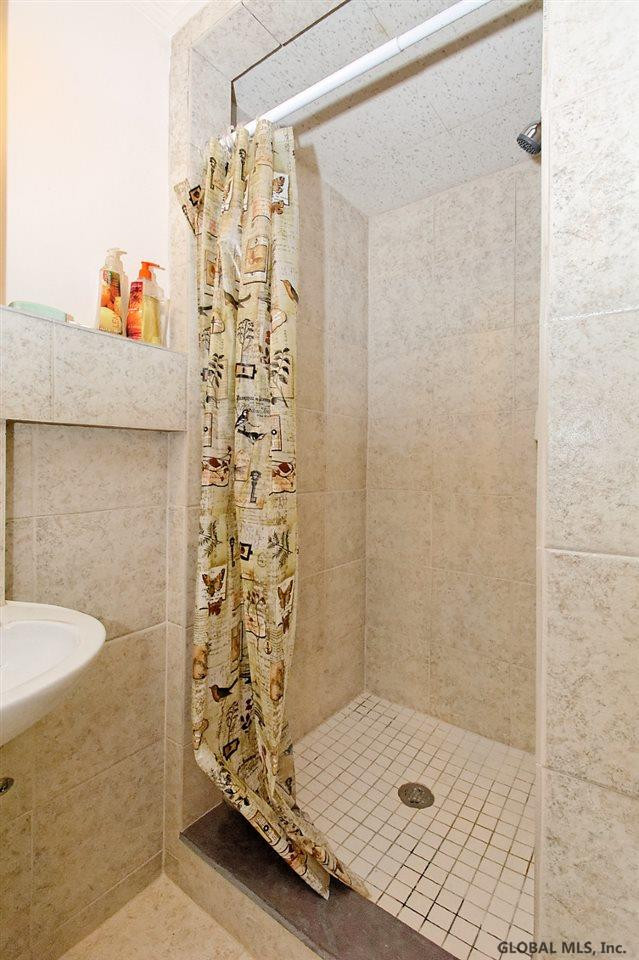 86 Spring Avenue Troy, NY 12180 - Photo 17 of 25 Photo 17