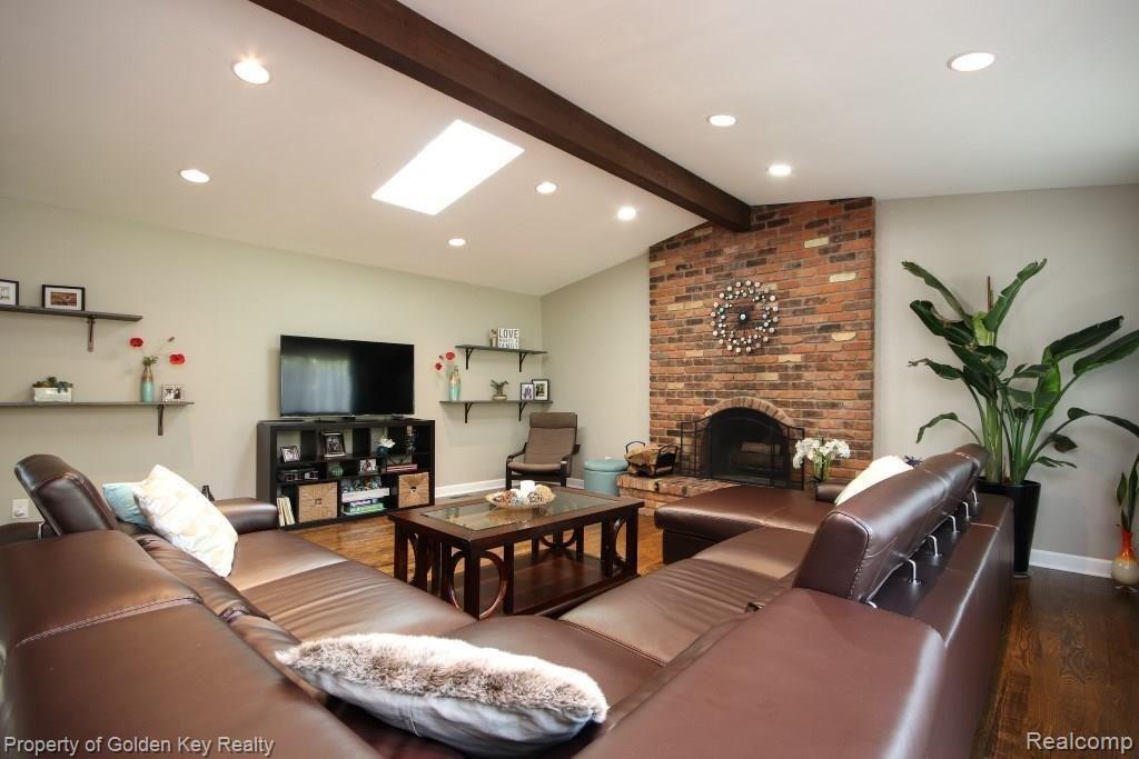 37520 West 8 Mile Road Farmington Hills, MI 48167 - Photo 19 of 26