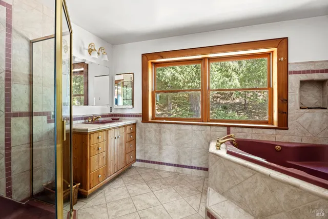 $995,000 | Undisclosed Address, Laytonville, CA 95454