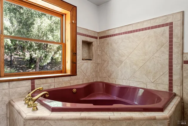 $995,000 | Undisclosed Address, Laytonville, CA 95454