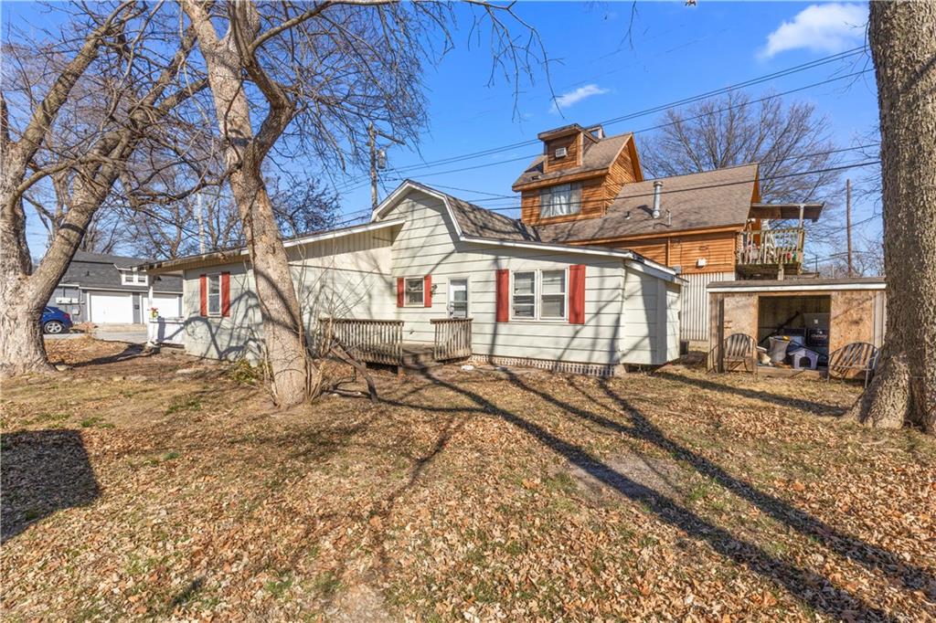 805 Rhodes Avenue Grandview, MO 64030 - Photo 5 of 21