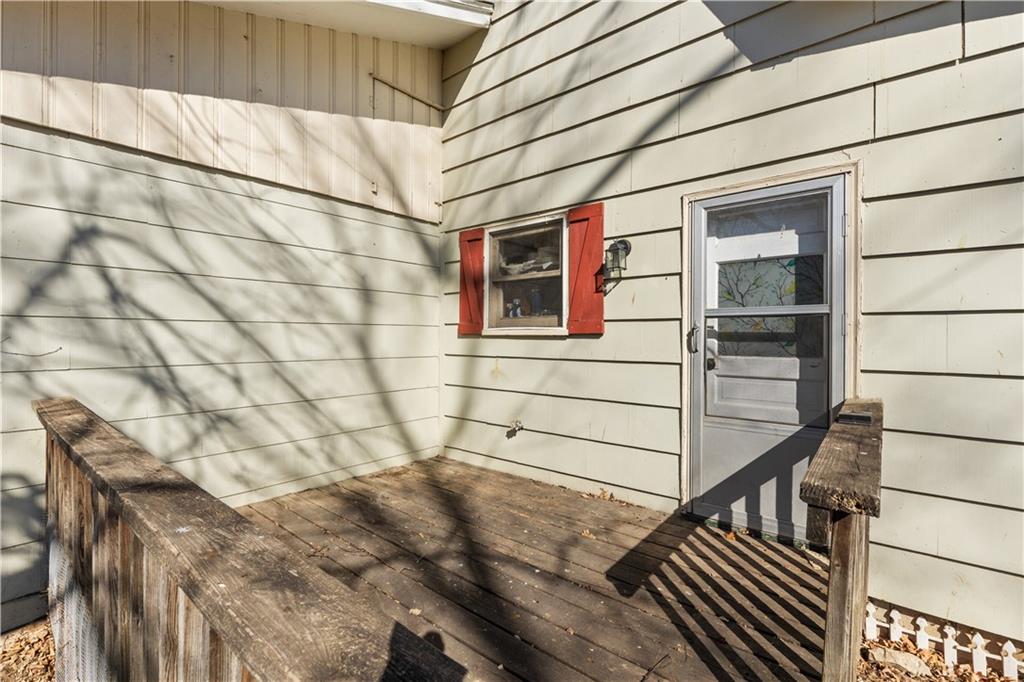 805 Rhodes Avenue Grandview, MO 64030 - Photo 7 of 21
