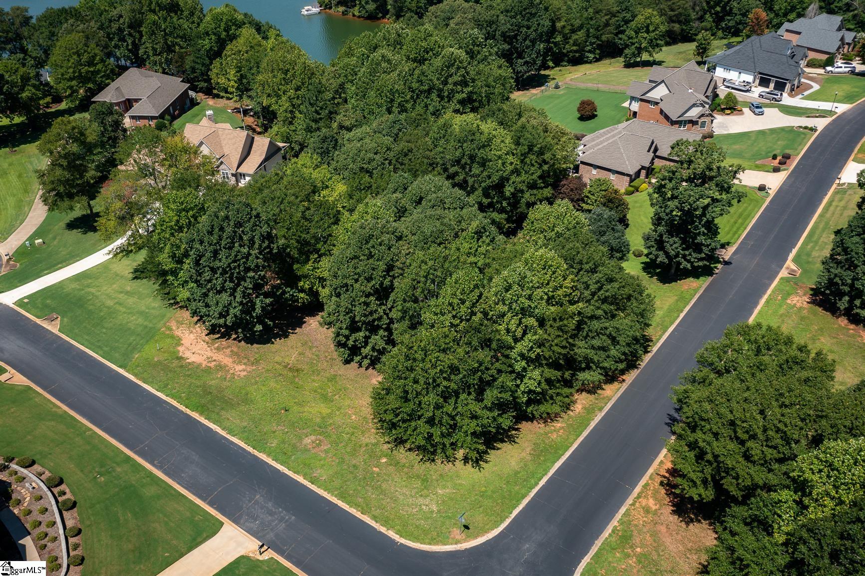 122 Harbour Pointe Drive Chesnee, SC 29323 - Photo 3 of 11