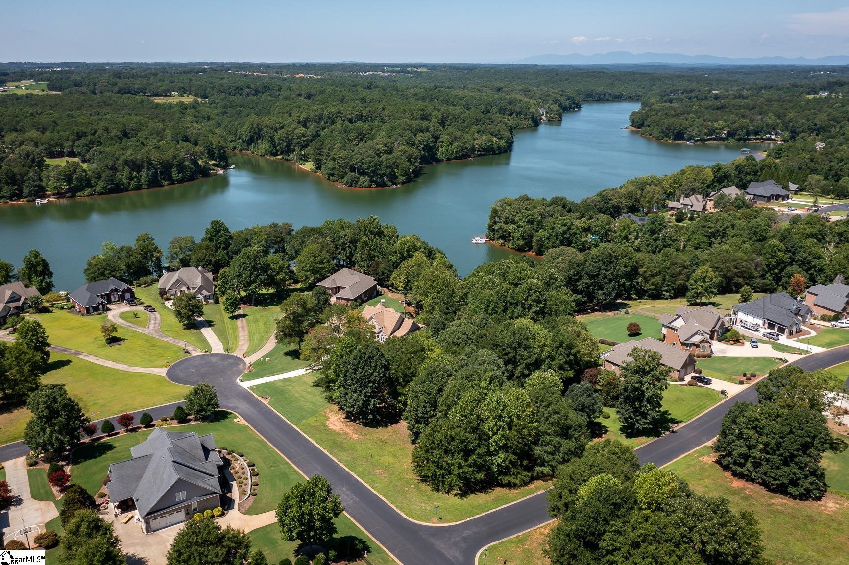 122 Harbour Pointe Drive Chesnee, SC 29323 - Photo 5 of 11