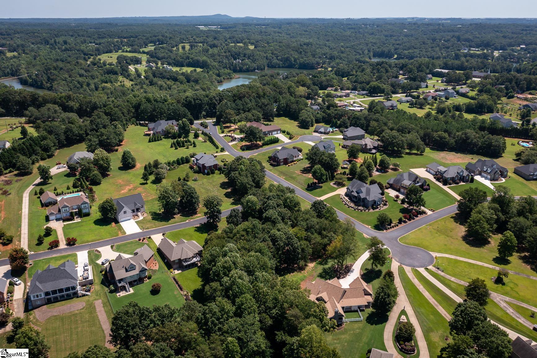122 Harbour Pointe Drive Chesnee, SC 29323 - Photo 10 of 11