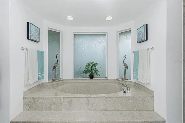 $649,000 | 416 Devonshire Lane, Venice, FL 34293