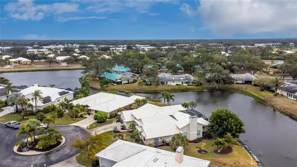 $649,000 | 416 Devonshire Lane, Venice, FL 34293