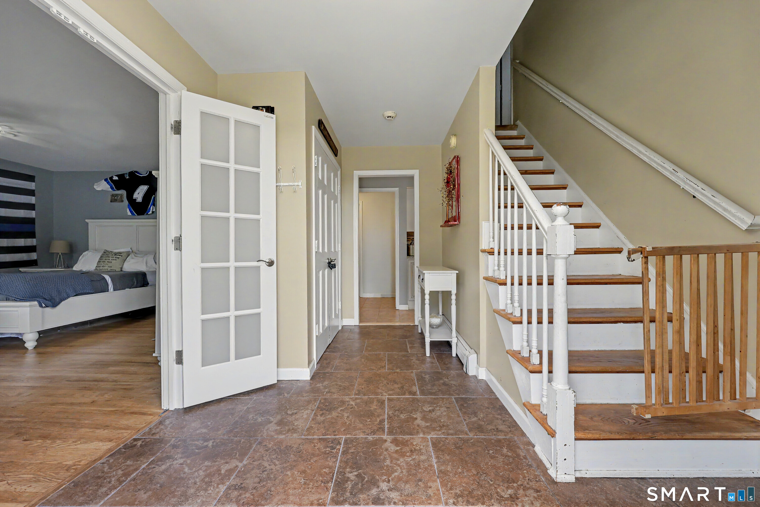 29 Pleasant View Road New Milford, CT 06776 - Photo 8 of 40 Main entry way